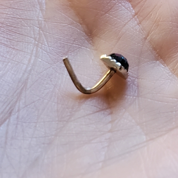 Sterling Silver Crystal L Shaped Nose Ring - Picture 4 of 6